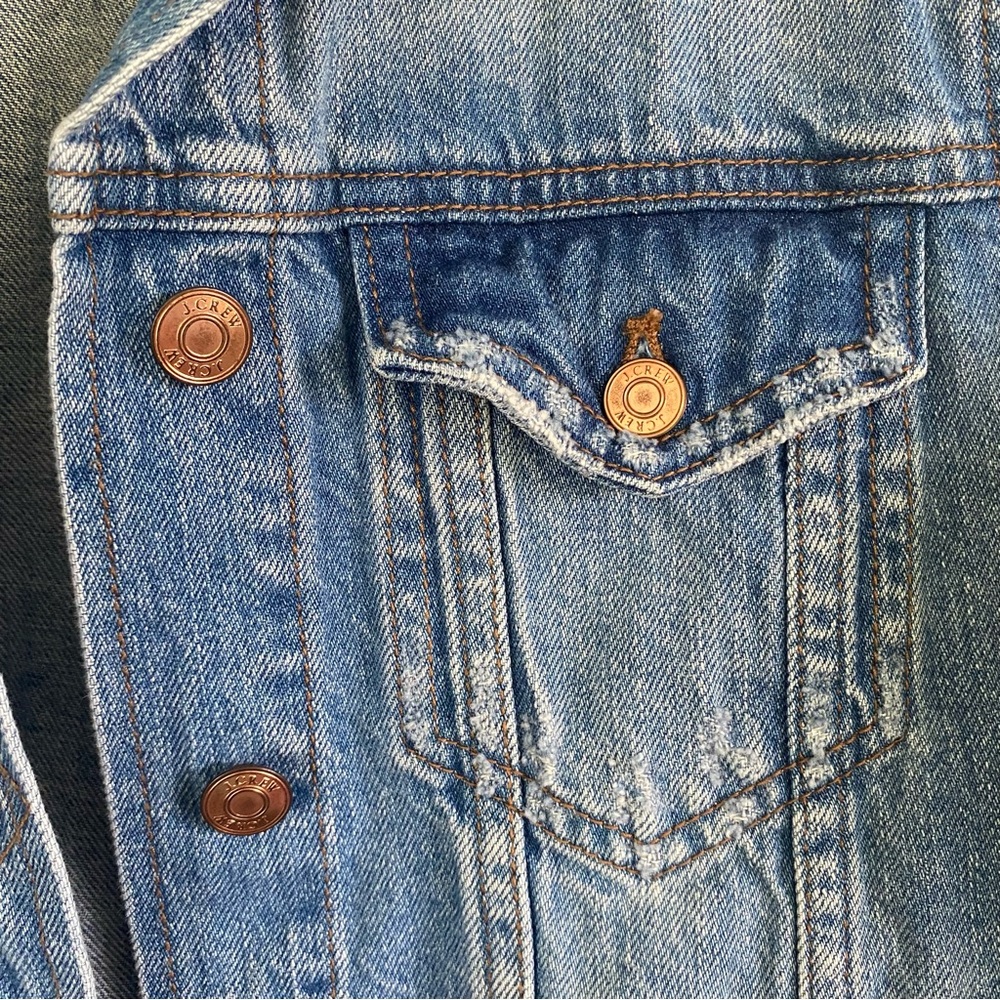 J. Crew 100% Cotton Jean Jacket Small Light Wash Blue - Picture 2 of 12